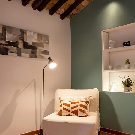 Views Of The Coliseum Apartment Rome